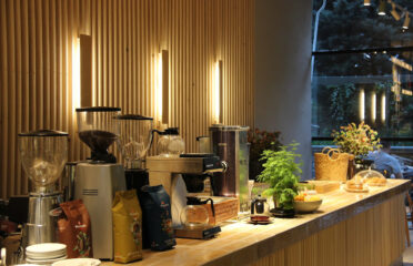 4 Stinët Coffee Shop & More – Prishtinë