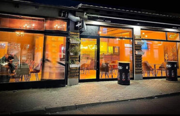 Street Caffe