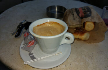 Besniku Cake Coffee Shop